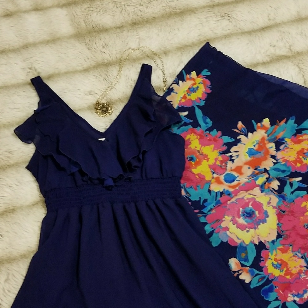 Gorgeous navy maxi dress